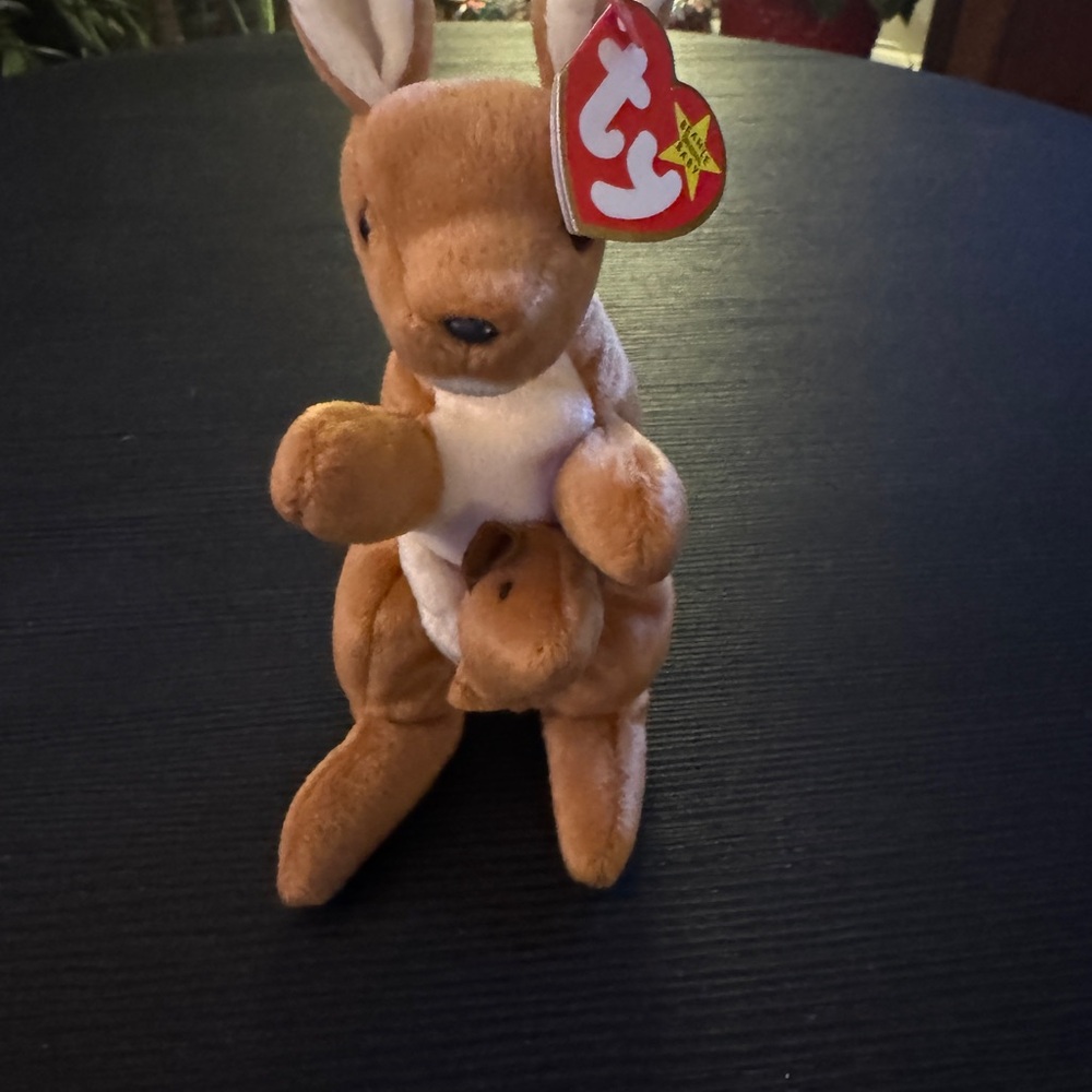 Ty Kangaroo “Pouch” Beanie Babies - Tan and Cream - Excellent Condition.